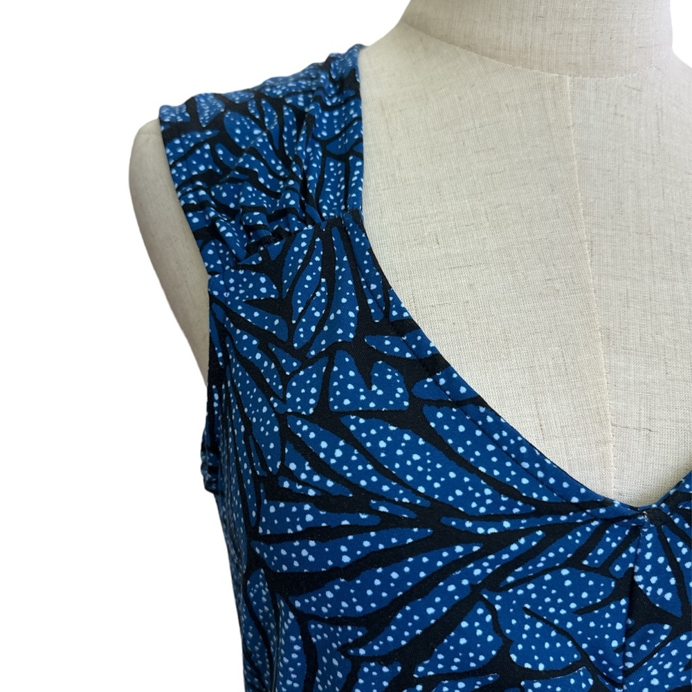 Title Nine Blue Leaf-Print Sleeveless Mini Dress - Picture 3 of 12